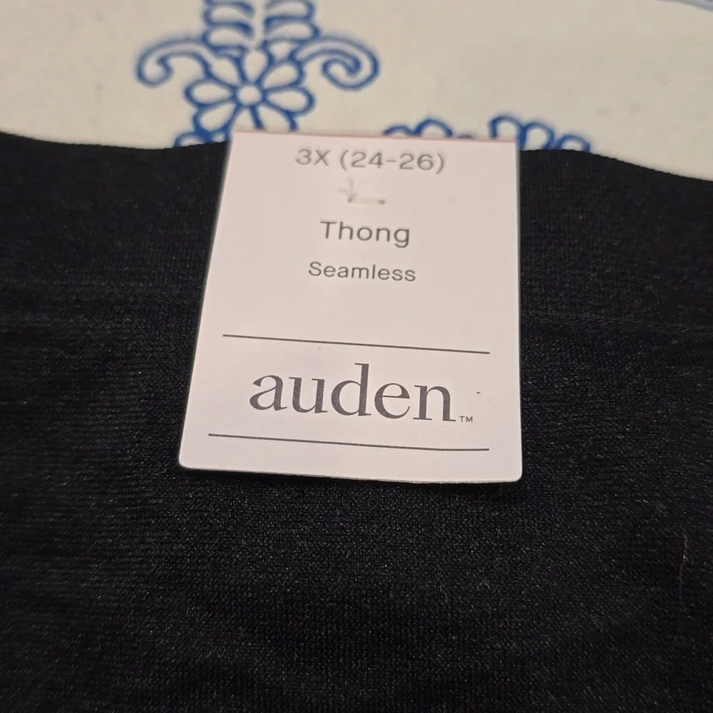 Auden new thong